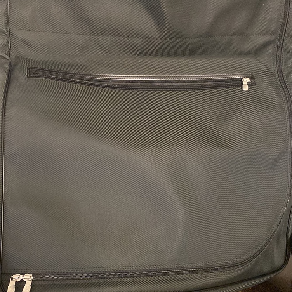 Louis Vuitton Taiga Leather Gibeciere Garment/Travel Bag W/COA - Picture 9 of 17